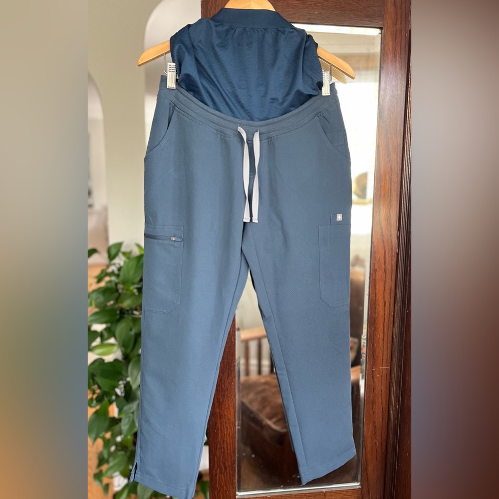 FIGS Maternity Scrub Medium Bottoms: Yola Small Petite